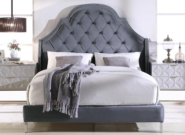 Transitional wingback bed