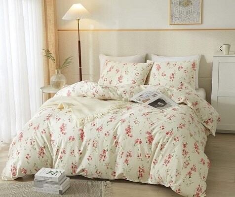 Stylish Floral Bedding